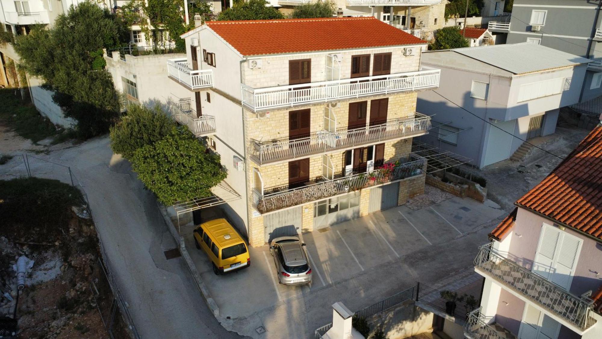 Apartments Duvnjak โอมิช ภายนอก รูปภาพ